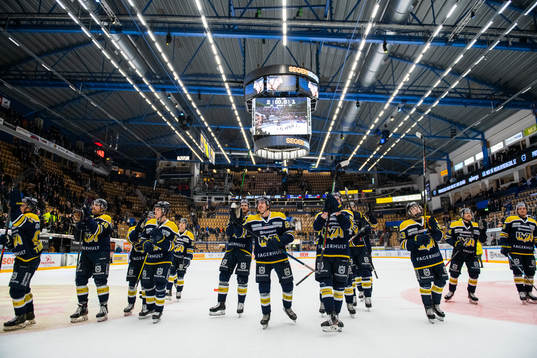 s spelare tackar fansen