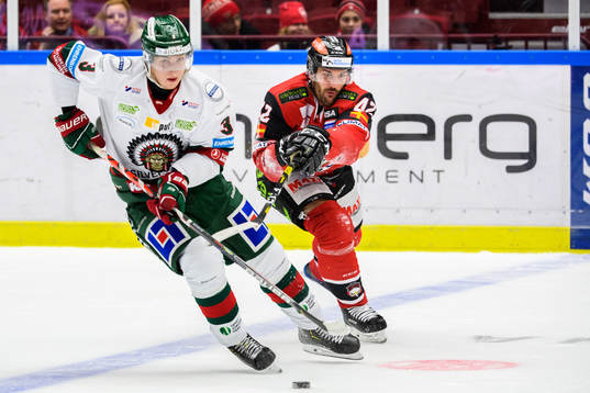 Frölundas Jacob Moverare och Malmö Redhawks Niklas Arell
