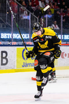 Västerås Sebastian Benker jublar