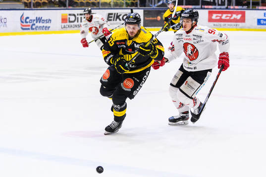 Västerås Marcus Bergman och Vita Hästens Linus Andersson