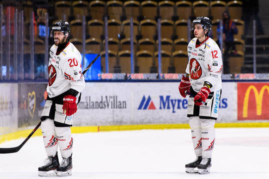 Vita Hästens Marcus Eriksson och Viktor Lodin deppar