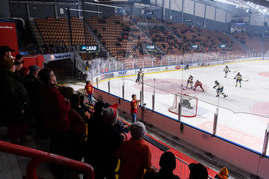 Bläddra bland fler bilder av Ishockey, SDHL, Final 1, Luleå - HV71