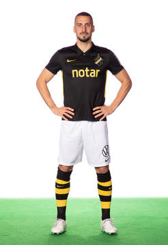 s Panajotis Dimitriadis
