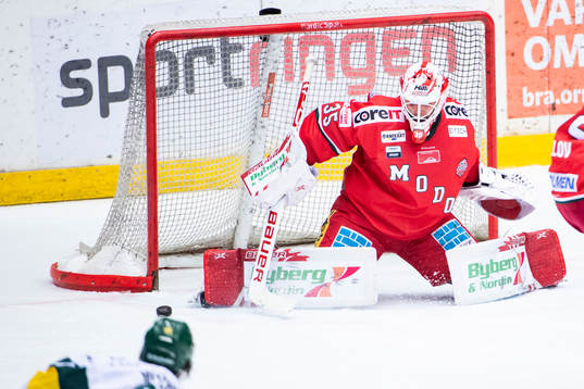 Modos målvakt Patrik Bartosak