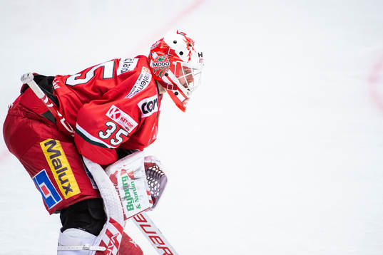 Modos målvakt Patrik Bartosak