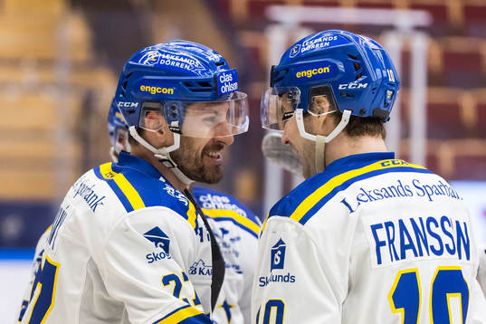 Leksands Marek Hrivik och Johan Fransson jublar