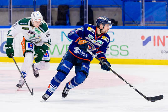 Färjestads Victor Ejdsell och Växjös Emil Pettersson