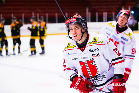 Örebros Max Lindholm jublar