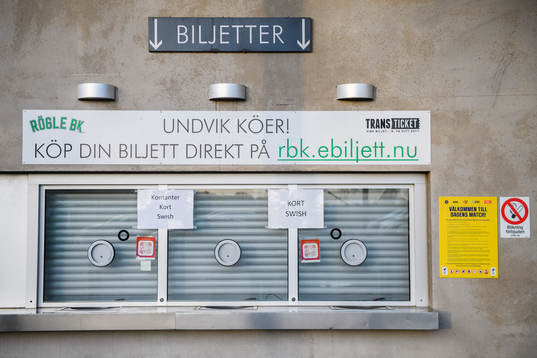 Biljettkassorna vid Catena Arena håller stängt