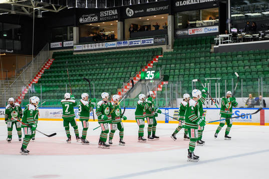 Rögles spelare lossas tacka publiken