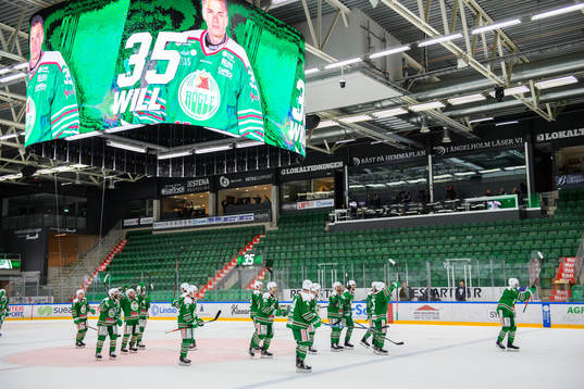 Rögles spelare lossas tacka publiken