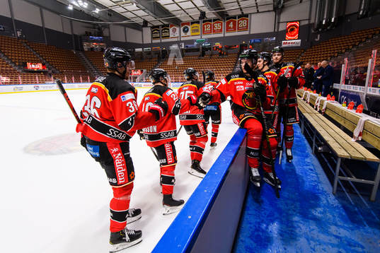 Luleås Konstantin Komarek jublar