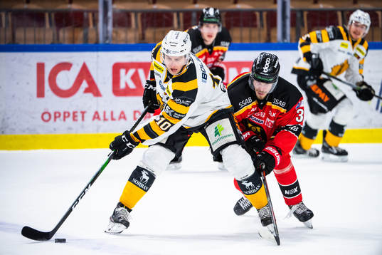 Skellefteås Joakim Lindström och Luleås Emil Larsson