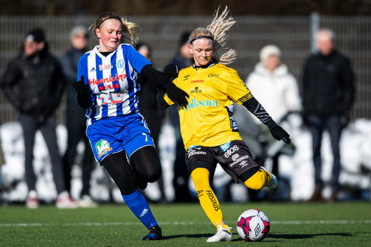 Elfsborgs Sara Jardving och Rävlandas Maja Johansson