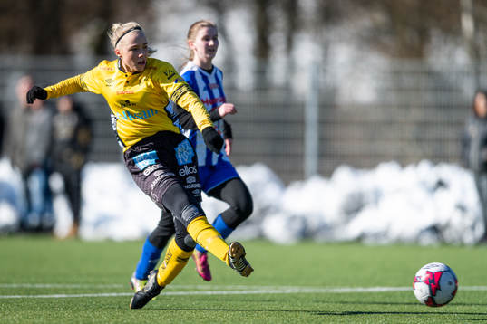 Elfsborgs Evelina Brink skjuter 5-0
