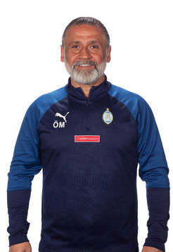 s huvudtränare Özcan Melkemichel