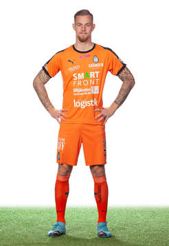 s Mamadou Kouyate