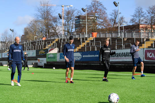 Robin Söder, Rasmus Wikström, sjukgymnast Fredrik