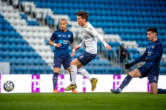 Max Svensson mot Armin Gigovic