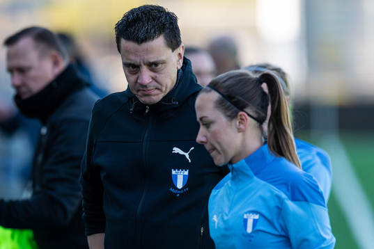 Malmö FFs tränare Fredrik Jahnfors och Cornelia Lindgren