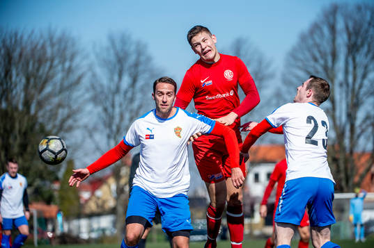 Nikes Albin Asklund mot Rasmus Nilsson och Tim Mohlin