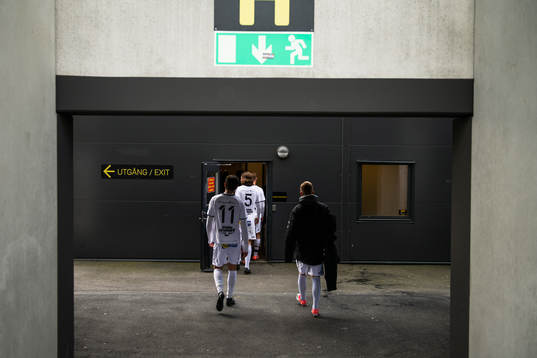 Utsiktens Sadmir Zekovic och Erik Hedenquist går in i