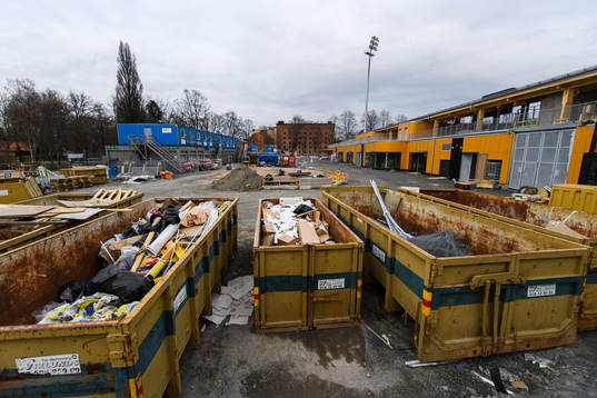 Module housing and containers outside of Studenternas IP as
