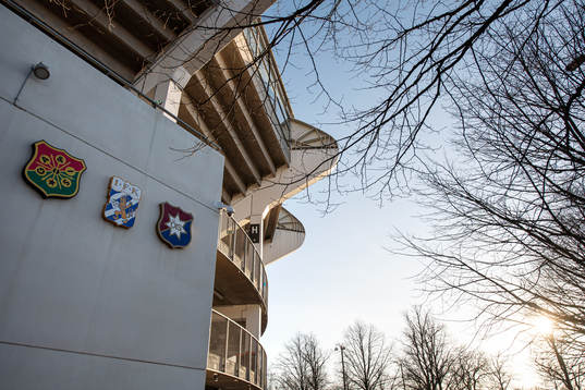 Club logos of GAIS, IFK Göteborg and Örgryte at Gamla