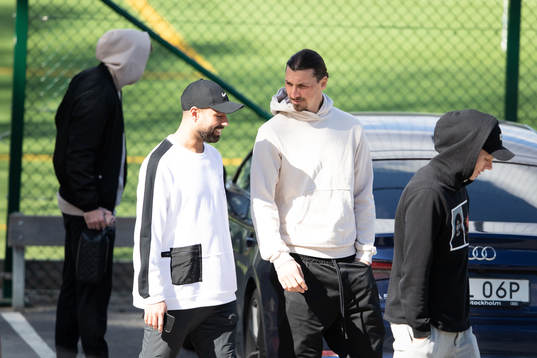 Zlatan Ibrahimovic leaves Hammarbys training facilities