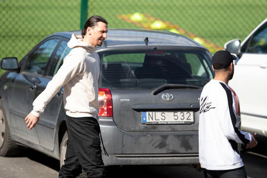 Zlatan Ibrahimovic leaves Hammarbys training facilities