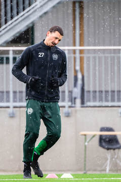 Zlatan Ibrahimovic participate in a practice with Hammarby