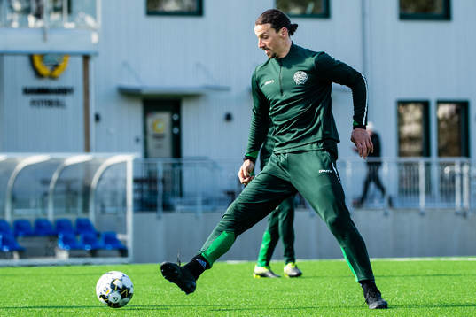 Zlatan Ibrahimovic participate in a practice with Hammarby