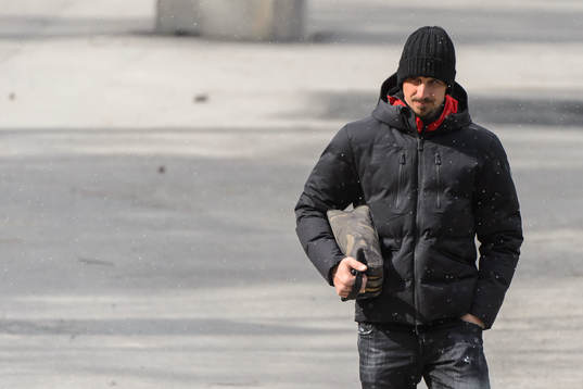 Zlatan Ibrahimovic leaves Hammarbys training facilities