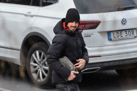 Zlatan Ibrahimovic leaves Hammarbys training facilities