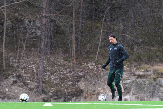 Zlatan Ibrahimovic participate in a practice with Hammarby