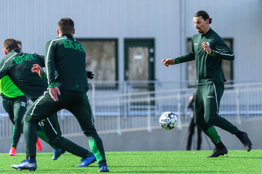 Zlatan Ibrahimovic participate in a practice with Hammarby
