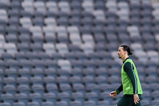 Zlatan Ibrahimovic participates in a training session with