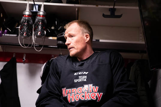 Niklas Andersson innan en träning i ishockey