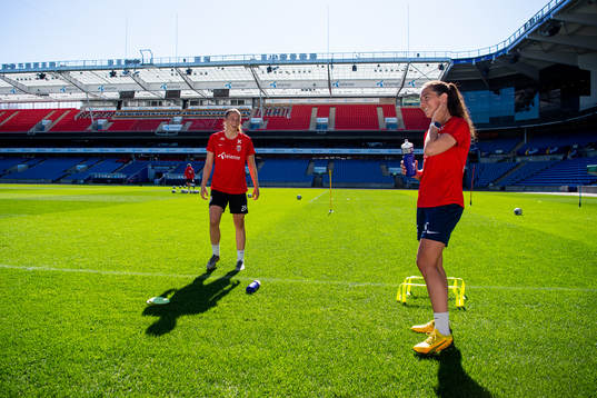 Goalkeeper Cecilie Hauståker Fiskerstrand and Ingrid Moe