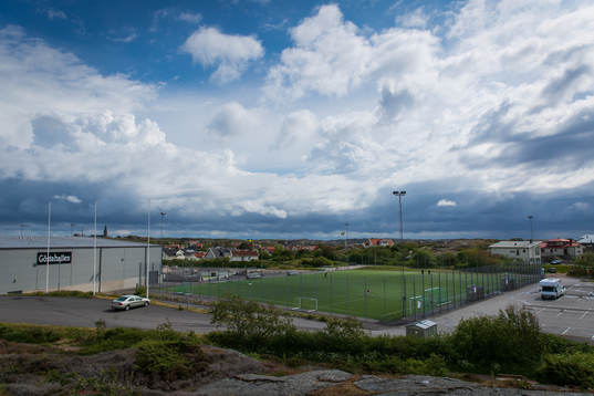 1 Prästängens Idrottsplats och Göstahallen exteriört