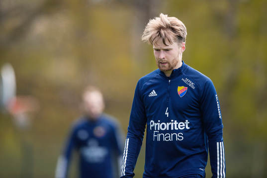 Jacob Une Larsson