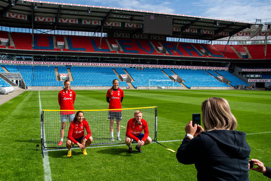 Caroline Graham Hansen, Ingrid Moe Wold, goalkeeper Cecilie