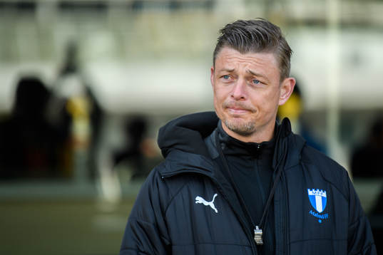 Tränare Jon Dahl Tomasson