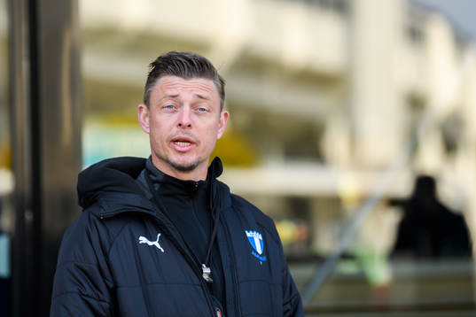 Tränare Jon Dahl Tomasson