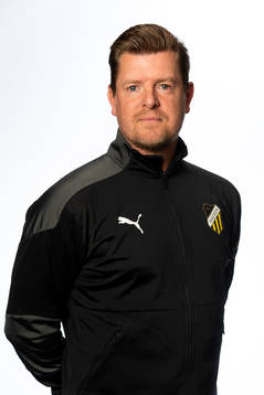 Jesper Ljung ,huvudtränare Häcken P19