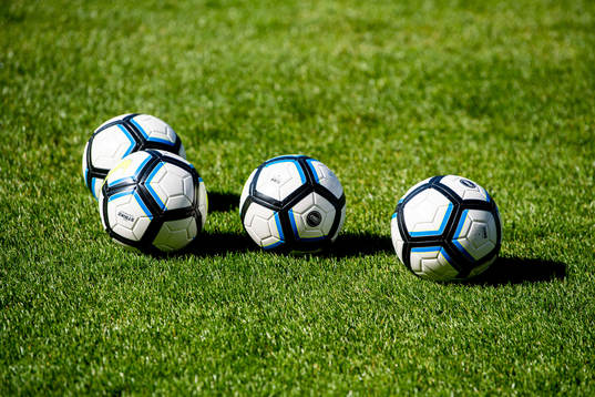 Nike footballs