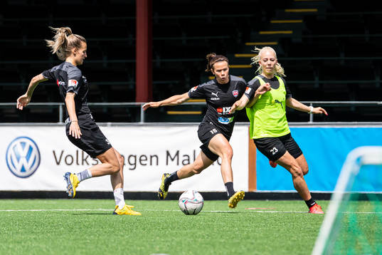 Nathalie Björn, Jessica Samuelsson och Sofie Svava