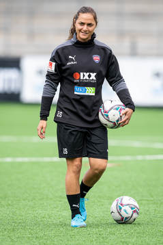 assisterande tränare Elena Sadiku