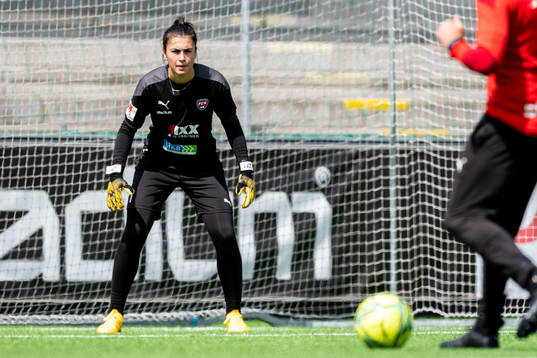 målvakt Zecira Musovic