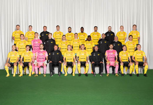 Bläddra bland fler bilder av Fotboll, Allsvenskan, Porträtt och Lagbild, Mjällby AIF